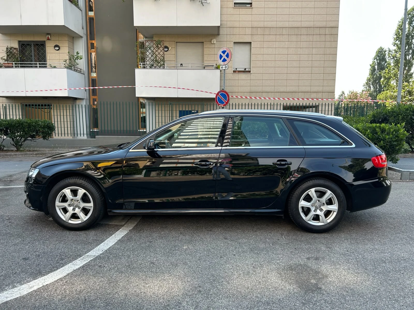 Audi A4, снимка 8 - Автомобили и джипове - 55378266