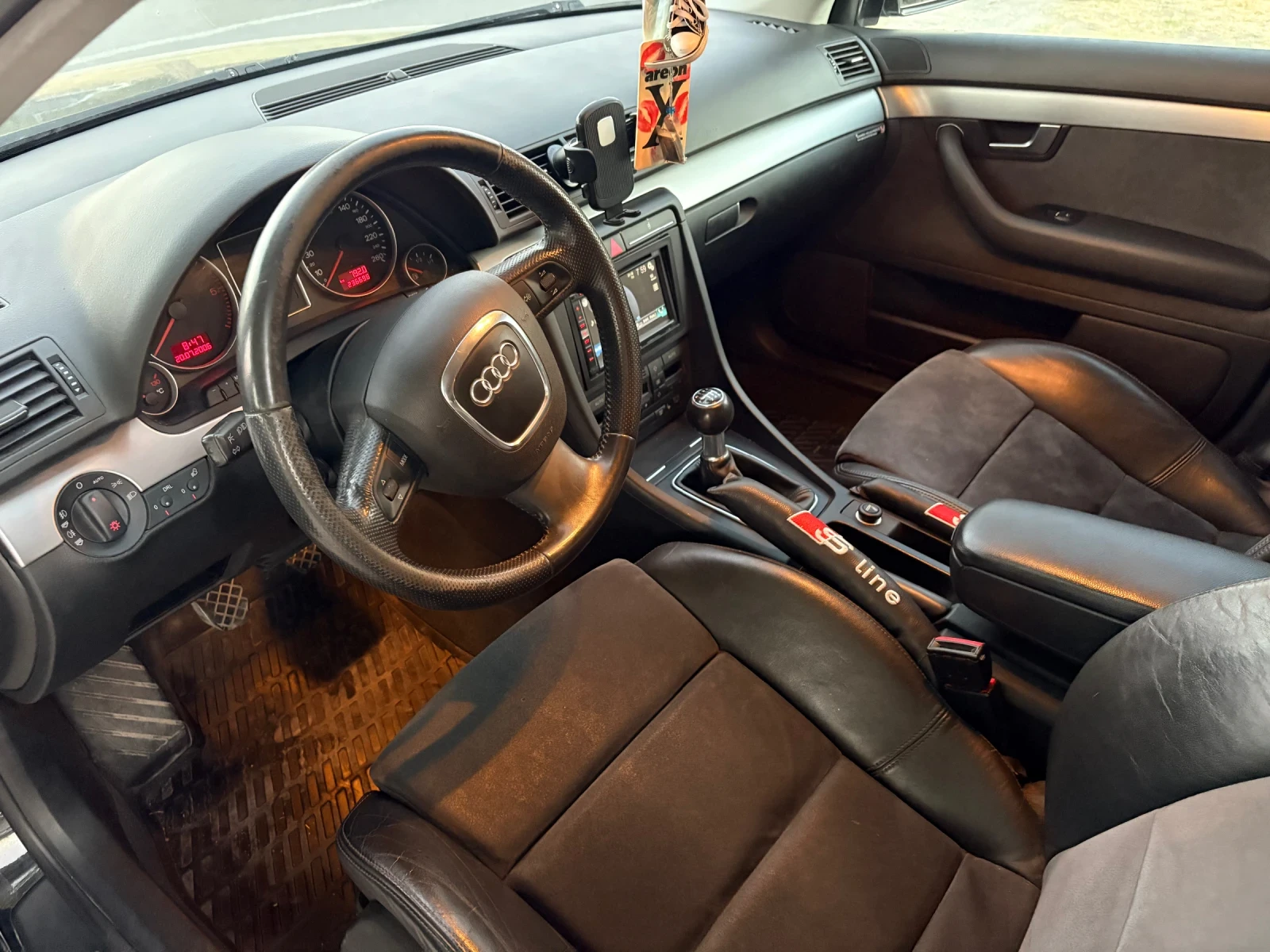 Audi A4 1.9 TDI, снимка 16 - Автомобили и джипове - 55891185