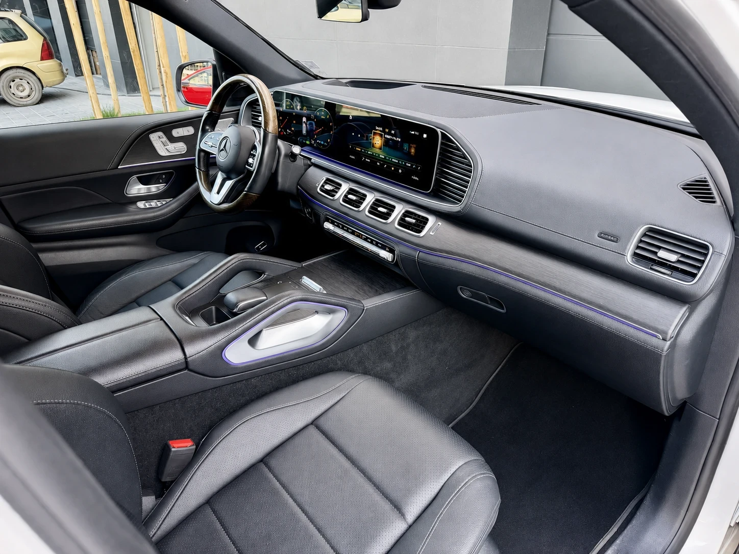 Mercedes-Benz GLE 450 AMG 4MATIC, снимка 10 - Автомобили и джипове - 55905436