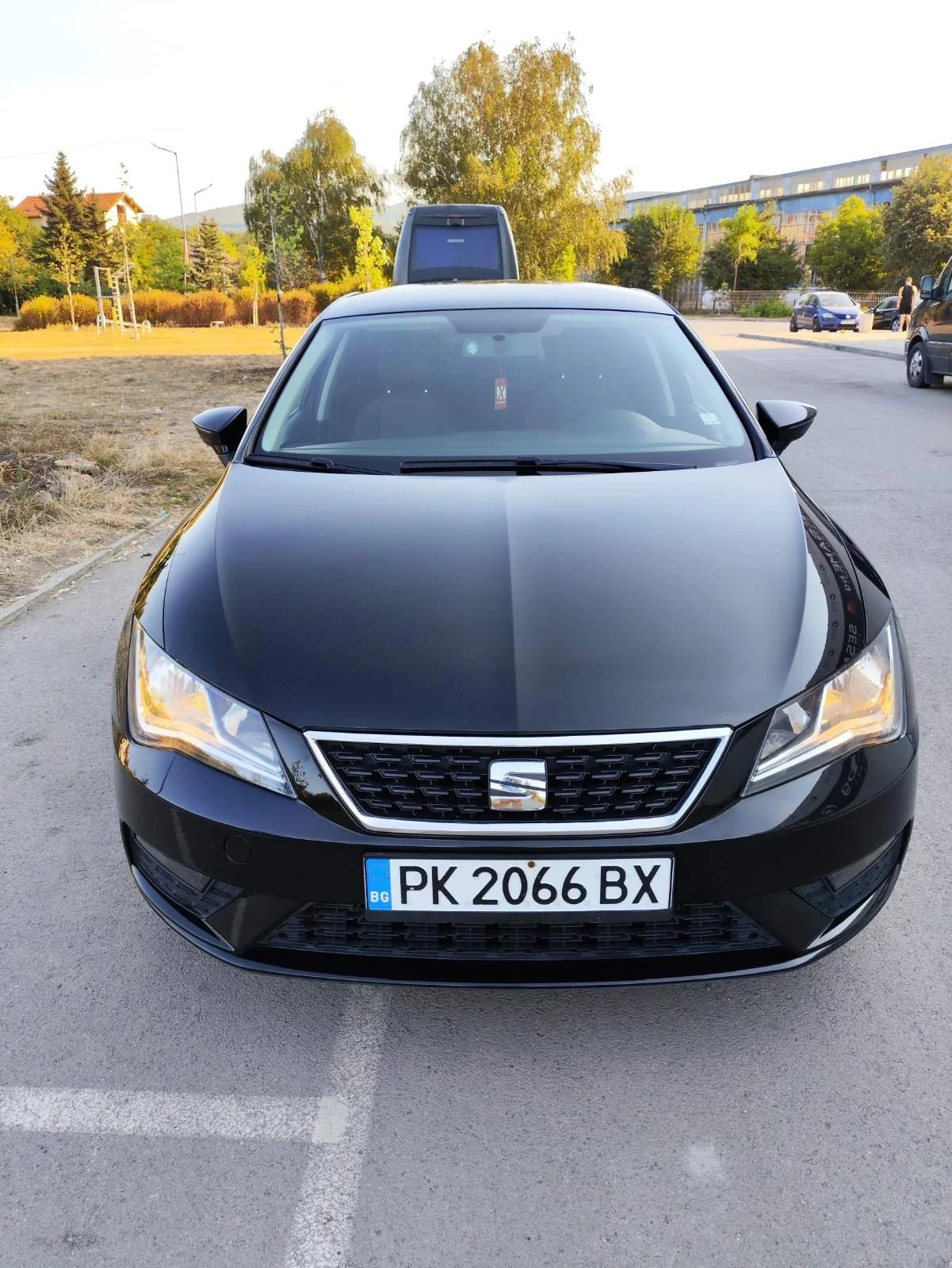 Seat Leon, снимка 2 - Автомобили и джипове - 55971030