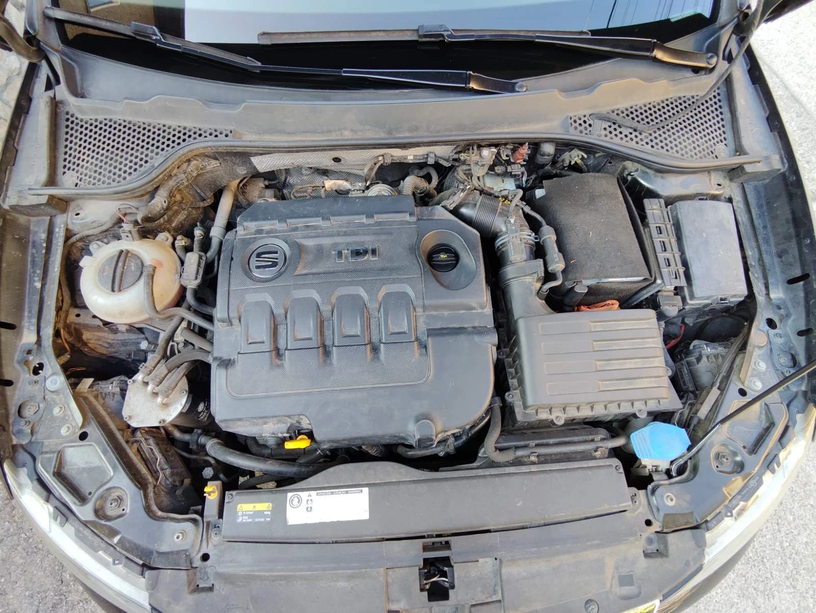 Seat Leon, снимка 11 - Автомобили и джипове - 55971030