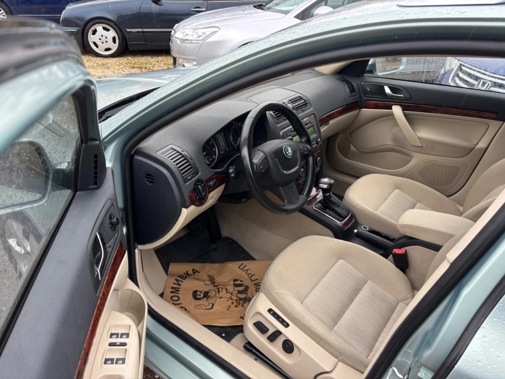 Skoda Octavia АВТОМАТИК ЕВРО 5, снимка 5 - Автомобили и джипове - 56708119