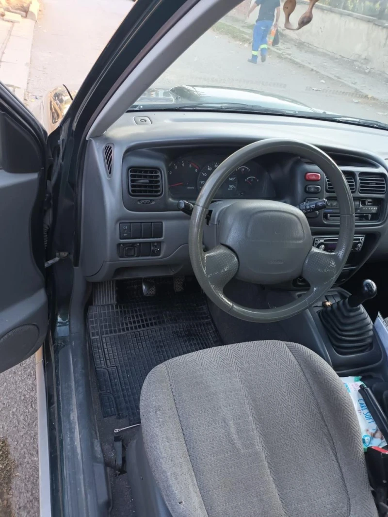 Suzuki Grand vitara, снимка 8 - Автомобили и джипове - 47385938