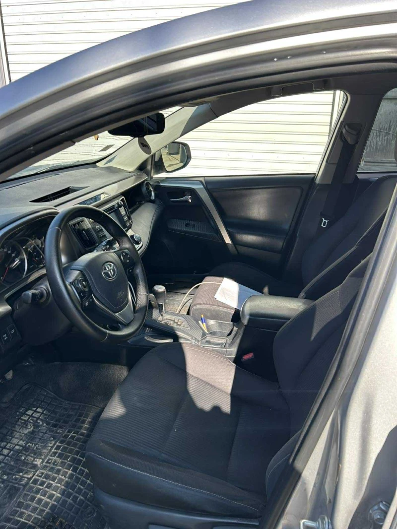 Toyota Rav4, снимка 4 - Автомобили и джипове - 52571314