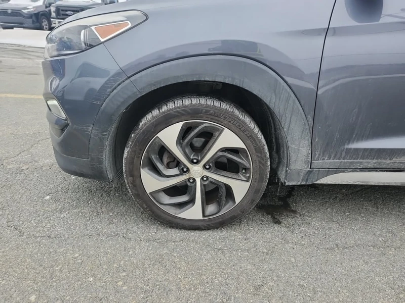 Hyundai Tucson * SE * CARFAX * ЦЕНА ДО БГ, снимка 6 - Автомобили и джипове - 53043128