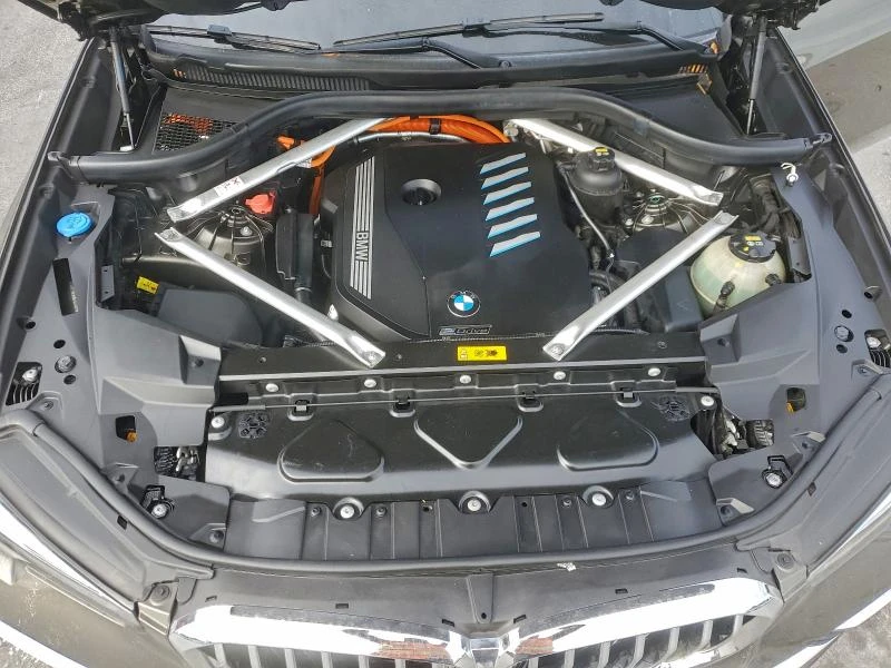 BMW X5 3.0L 6 All wheel drive - изображение 4