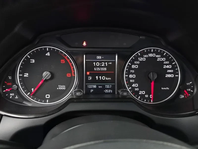 Audi Q5 3.0 TDI Quattro, снимка 8 - Автомобили и джипове - 55130850