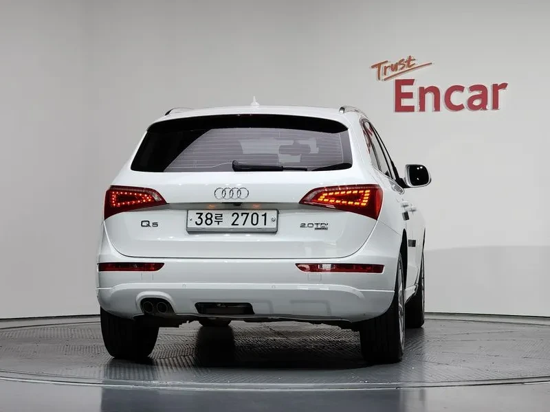 Audi Q5 3.0 TDI Quattro, снимка 4 - Автомобили и джипове - 55130850
