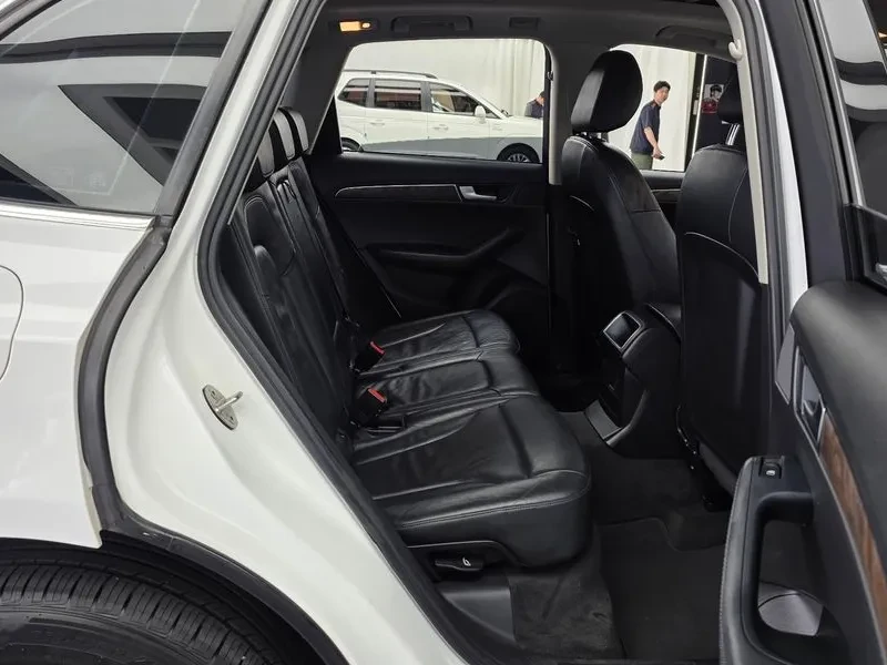 Audi Q5 3.0 TDI Quattro, снимка 12 - Автомобили и джипове - 55130850