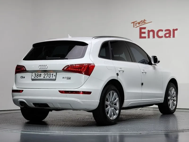 Audi Q5 3.0 TDI Quattro, снимка 2 - Автомобили и джипове - 55130850
