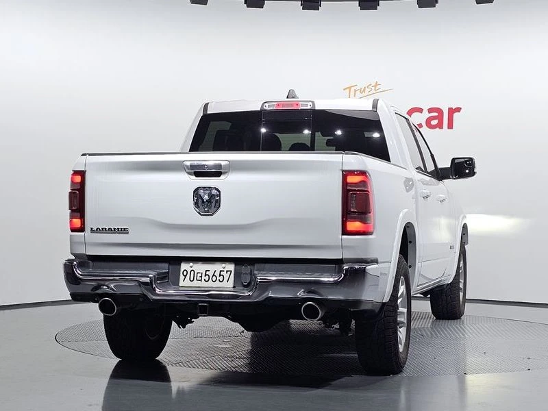 Dodge Ram 5.7 5.7 Automatic, снимка 4 - Автомобили и джипове - 55813050