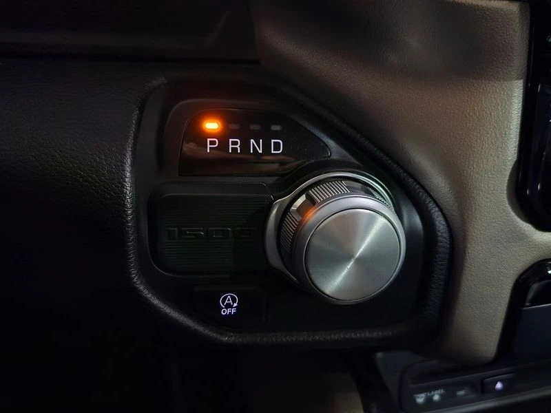 Dodge Ram 5.7 5.7 Automatic, снимка 9 - Автомобили и джипове - 55813050