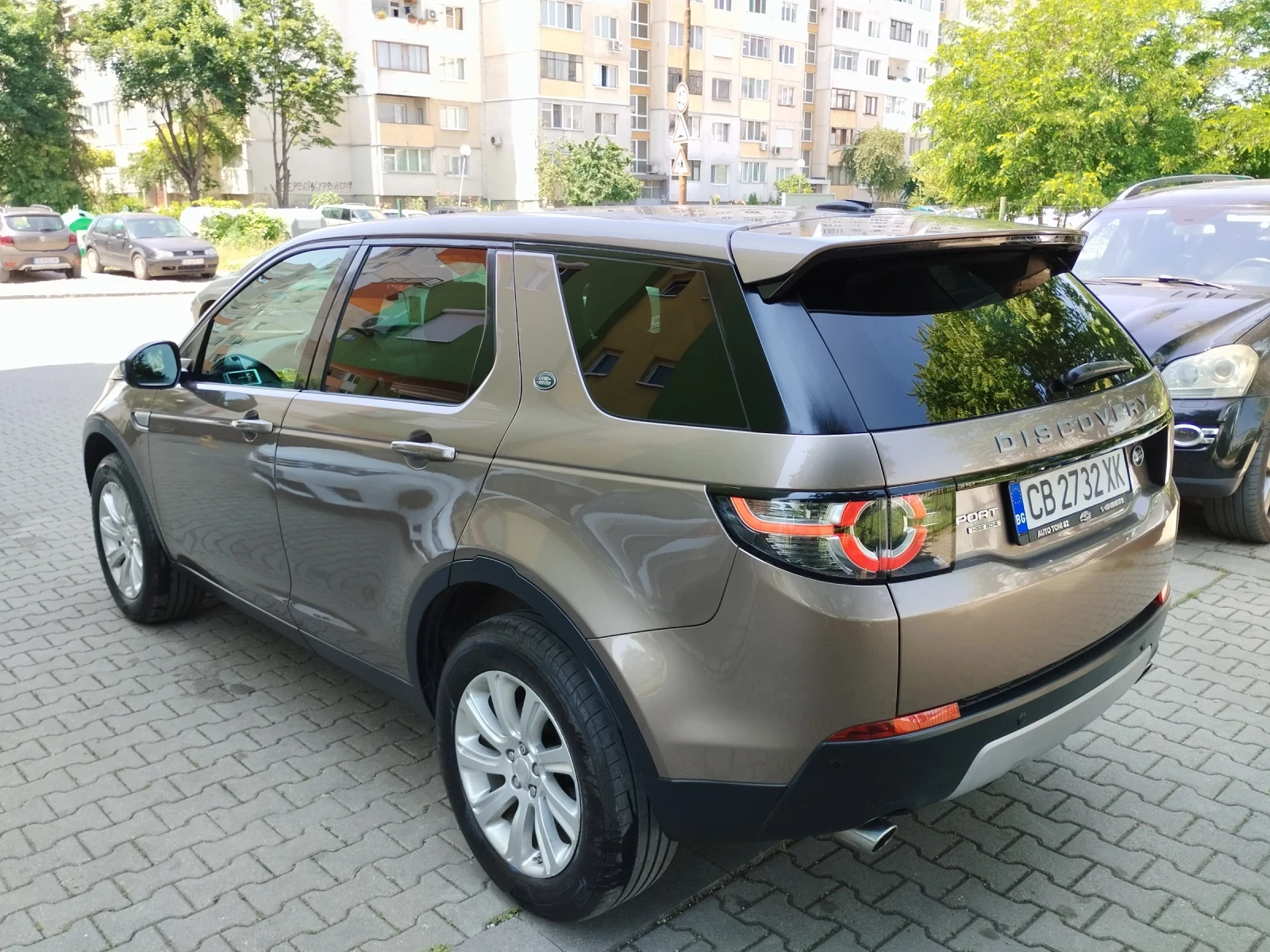 Land Rover Discovery 2.2 Sport HSE SD4 190к.с EURO 5B - изображение 4