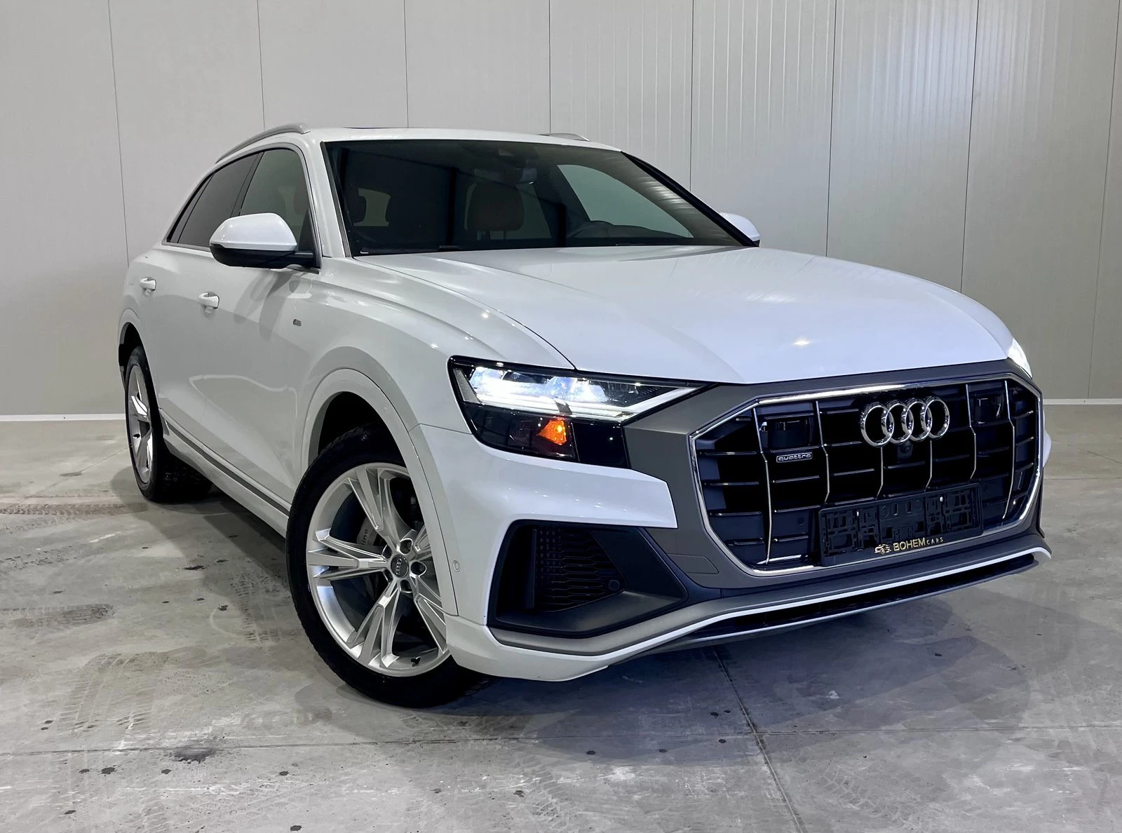 Audi Q8 55 TFSI MHEV S LINE - изображение 7