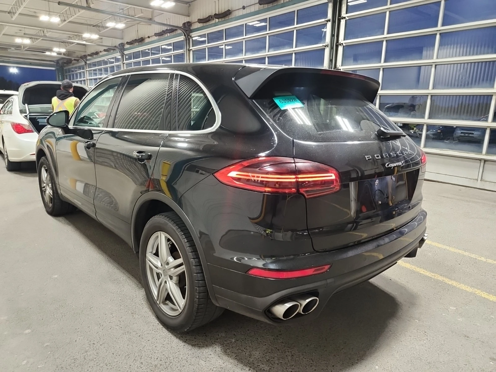 Porsche Cayenne S * * CARFAX * * АВТО КРЕДИТ * *  - изображение 3