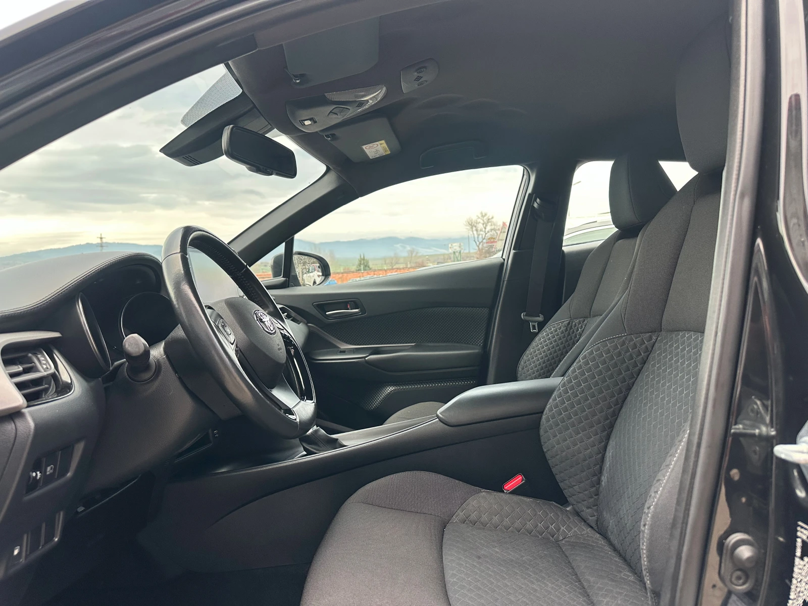 Toyota C-HR HYBRID - FULL LED | Mobile.bg   10