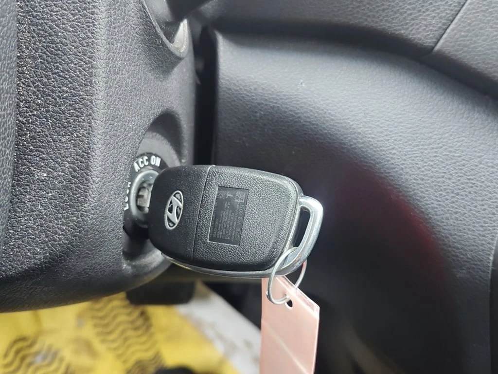 Hyundai Tucson * SE * CARFAX * ЦЕНА ДО БГ - изображение 8