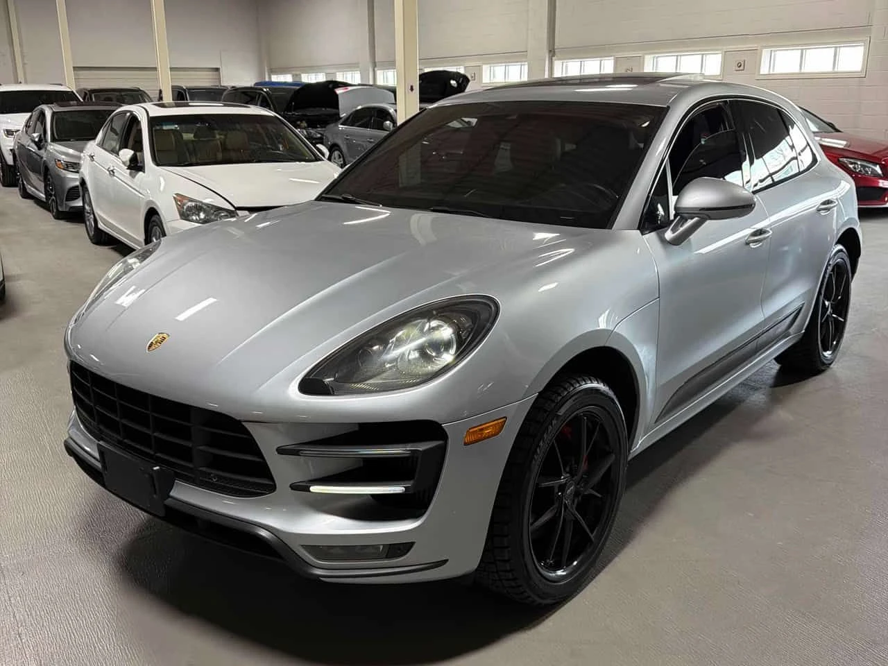 Porsche Macan * Turbo * КАРБОН* ОБДУХВАНЕ* + ГУМИ И ДЖАНТИ