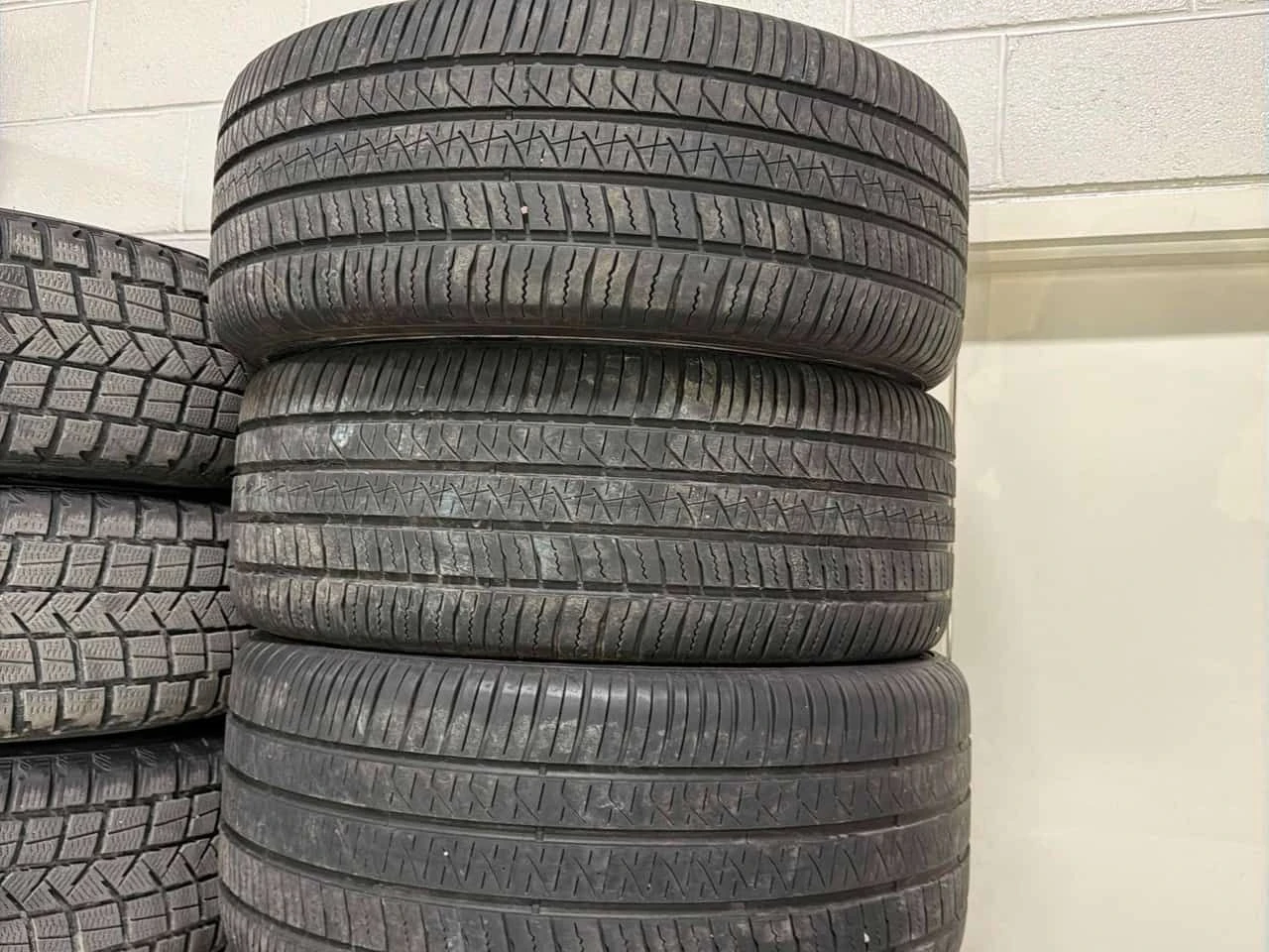 Porsche Macan * Turbo * КАРБОН* ОБДУХВАНЕ* + ГУМИ И ДЖАНТИ, снимка 15 - Автомобили и джипове - 53780356