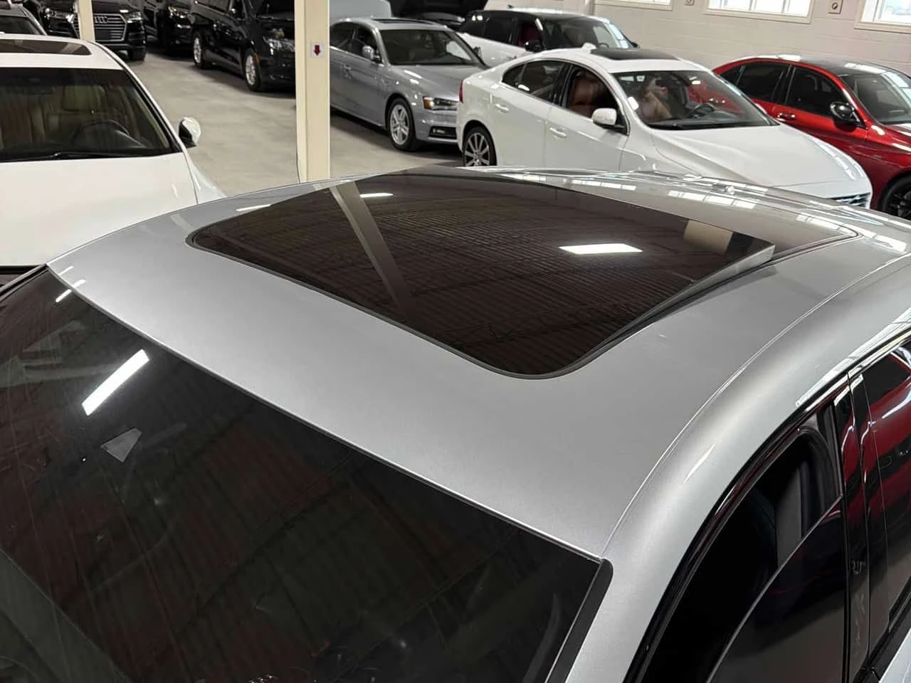 Porsche Macan * Turbo * КАРБОН* ОБДУХВАНЕ* + ГУМИ И ДЖАНТИ, снимка 14 - Автомобили и джипове - 53780356