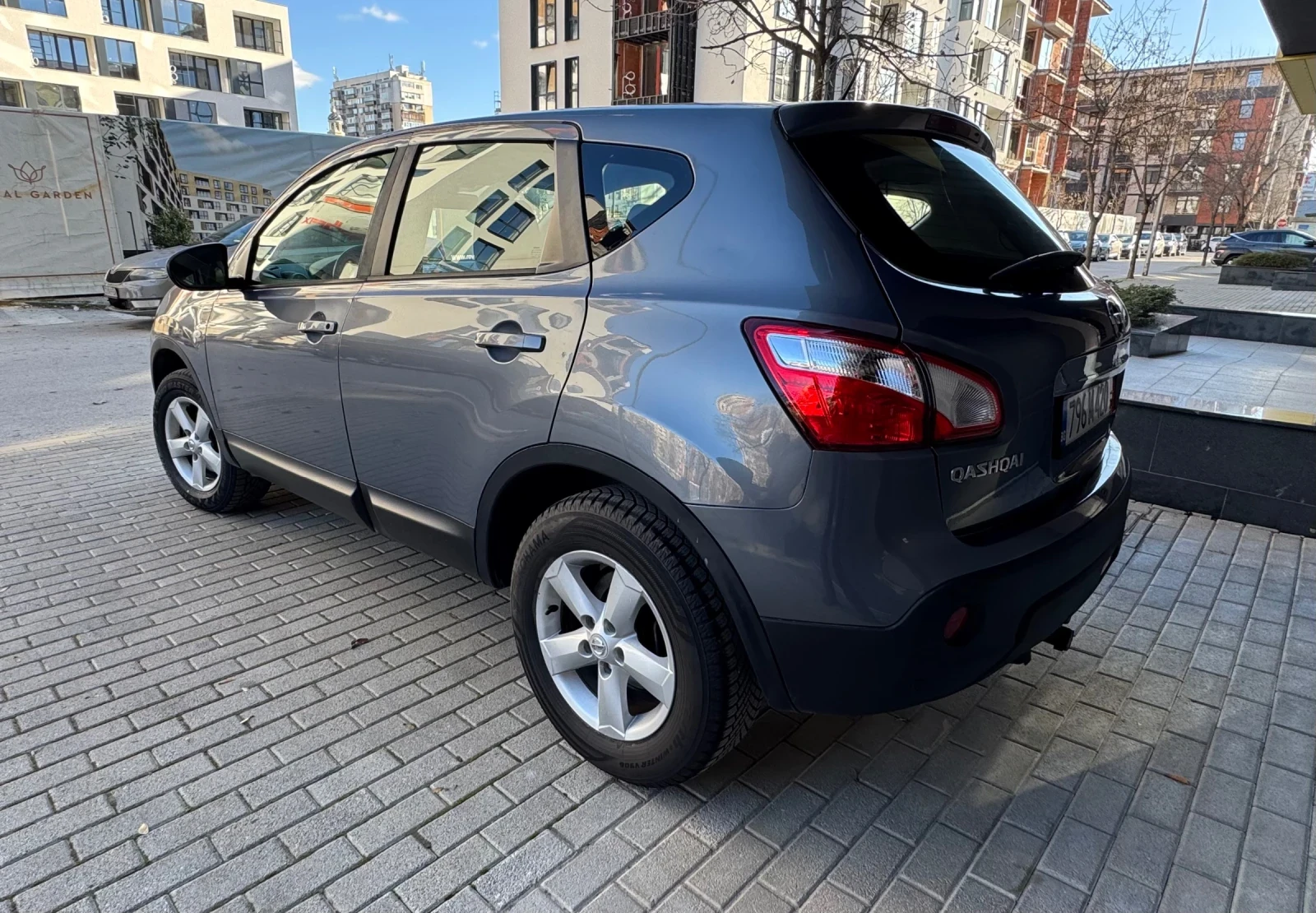 Nissan Qashqai 1.5DCI, снимка 5 - Автомобили и джипове - 54640448