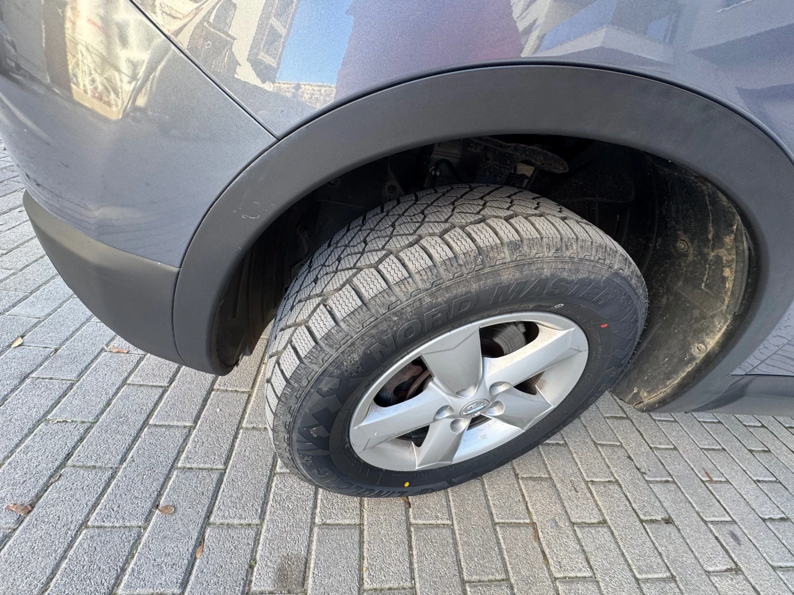 Nissan Qashqai 1.5DCI, снимка 9 - Автомобили и джипове - 54640448