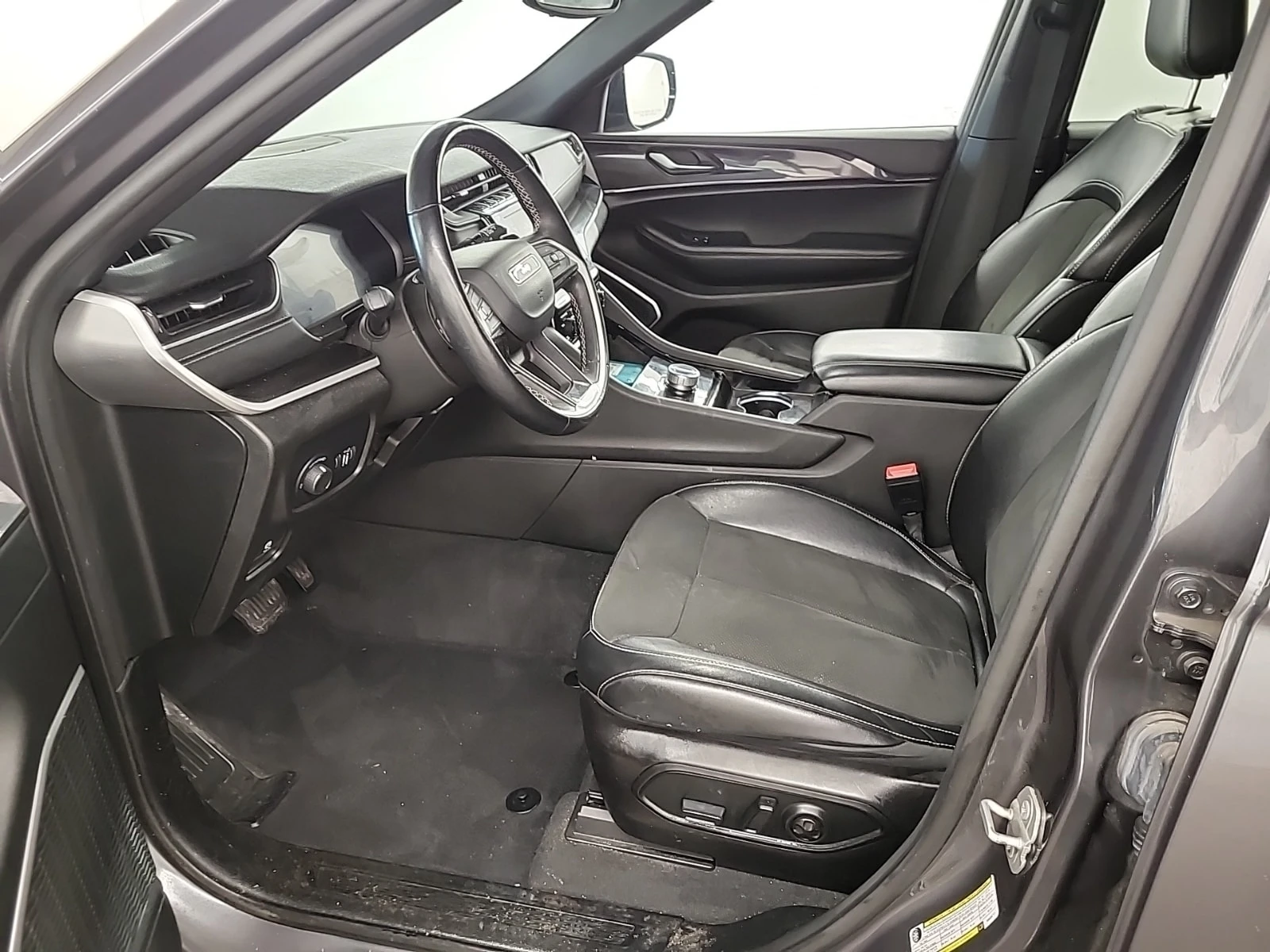 Jeep Grand cherokee L ALTITUDE| DIS| ПОДГРЕВИ| 2 КЛЮЧА| , снимка 5 - Автомобили и джипове - 56079907