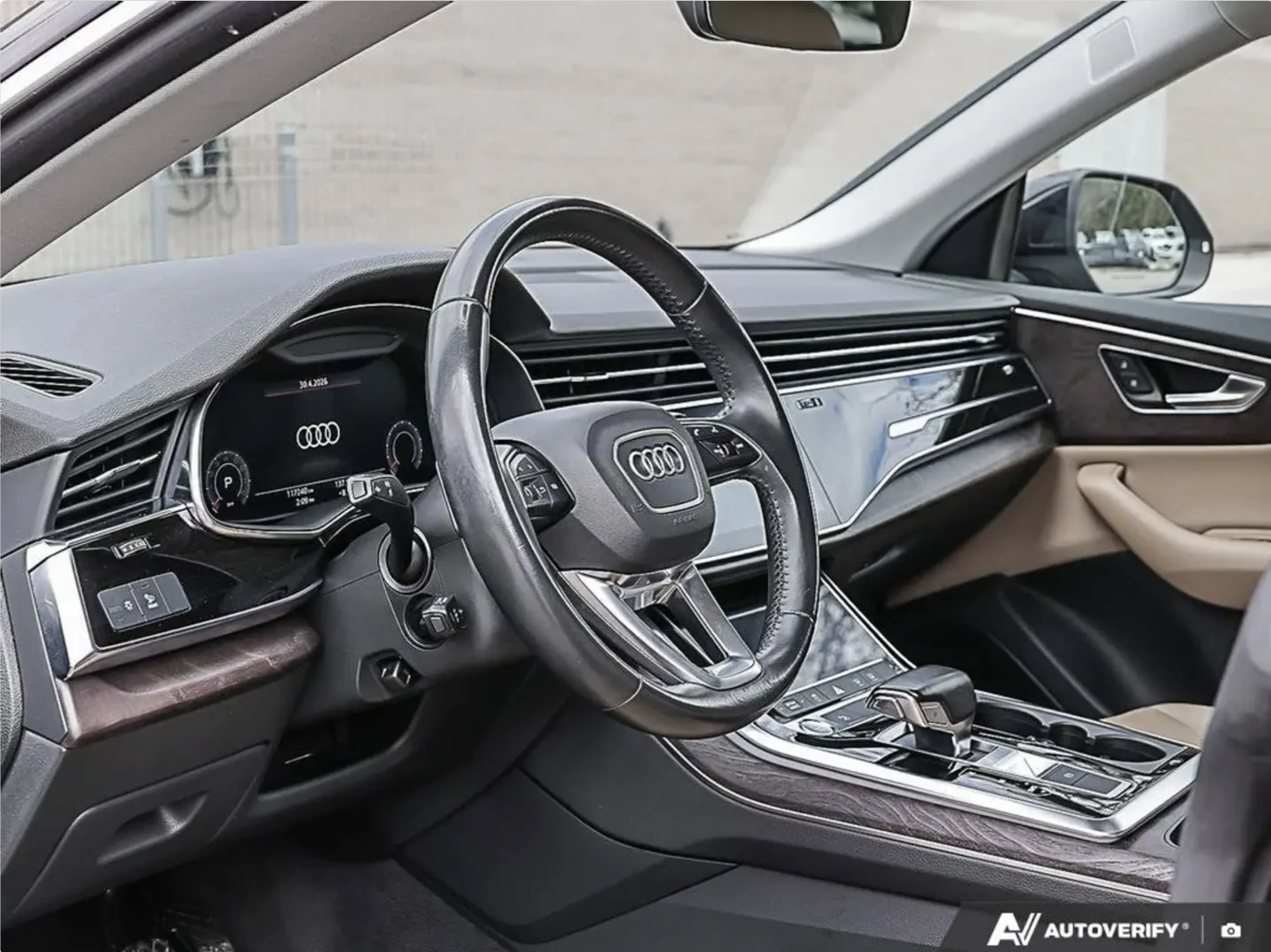 Audi Q8 55 TFSI QUATTRO, снимка 6 - Автомобили и джипове - 56532410