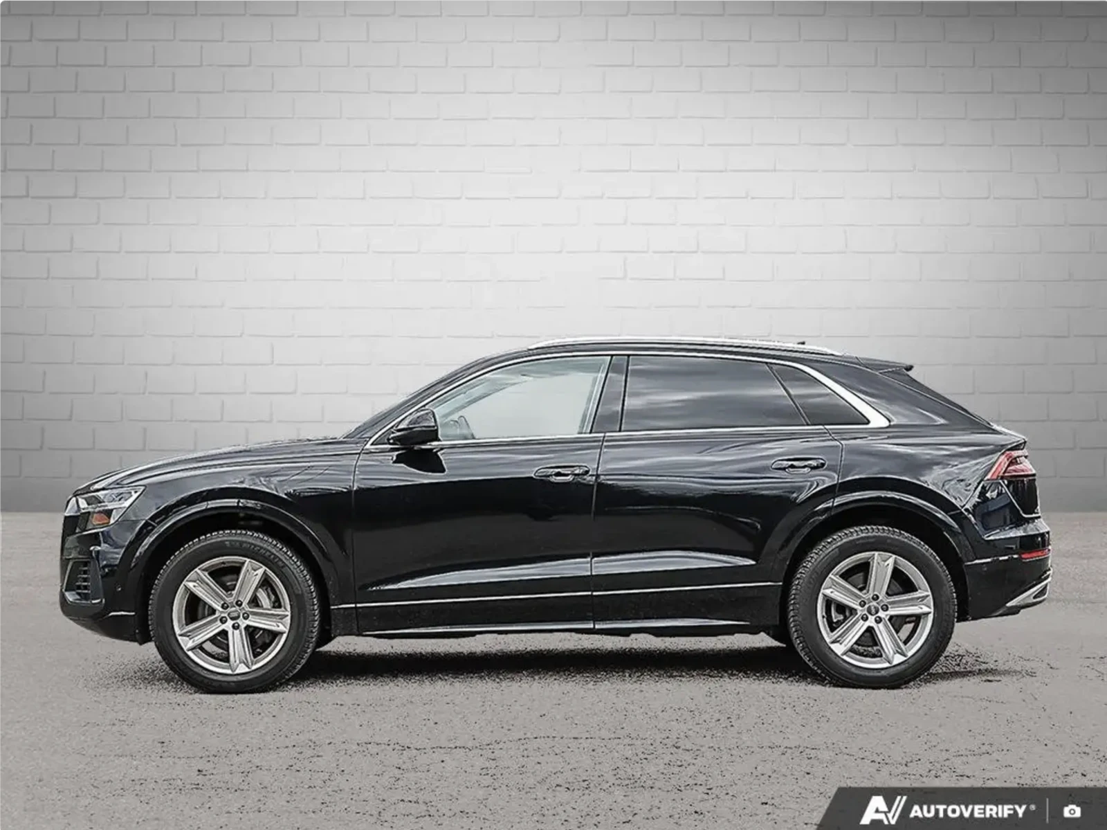 Audi Q8 55 TFSI QUATTRO, снимка 2 - Автомобили и джипове - 56532410