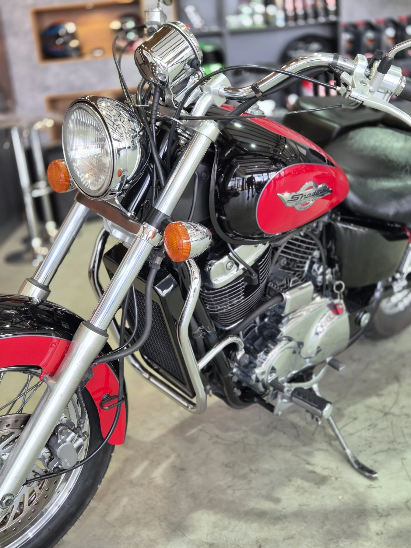 Honda Shadow VT1100 C2 Категория А2!!! Нов внос ШВЕЙЦАРИЯ! ТОП!, снимка 9 - Мотоциклети и мототехника - 55174460