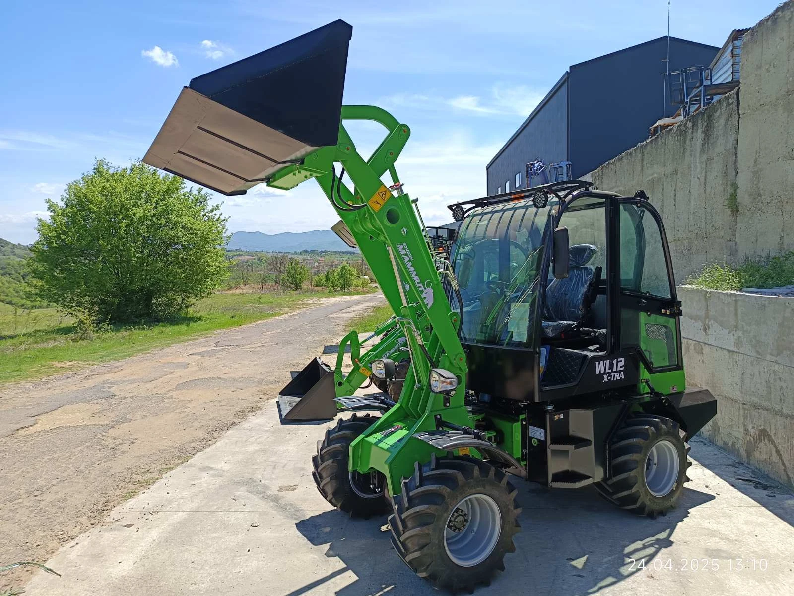Челен товарач Komatsu MAMUT 12 X-TRA - изображение 4