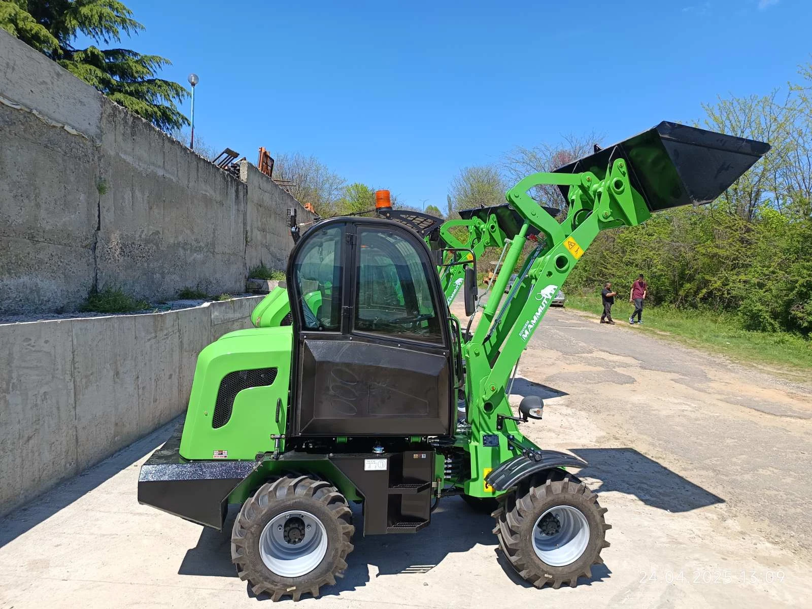 Челен товарач Komatsu MAMUT 12 X-TRA - изображение 10