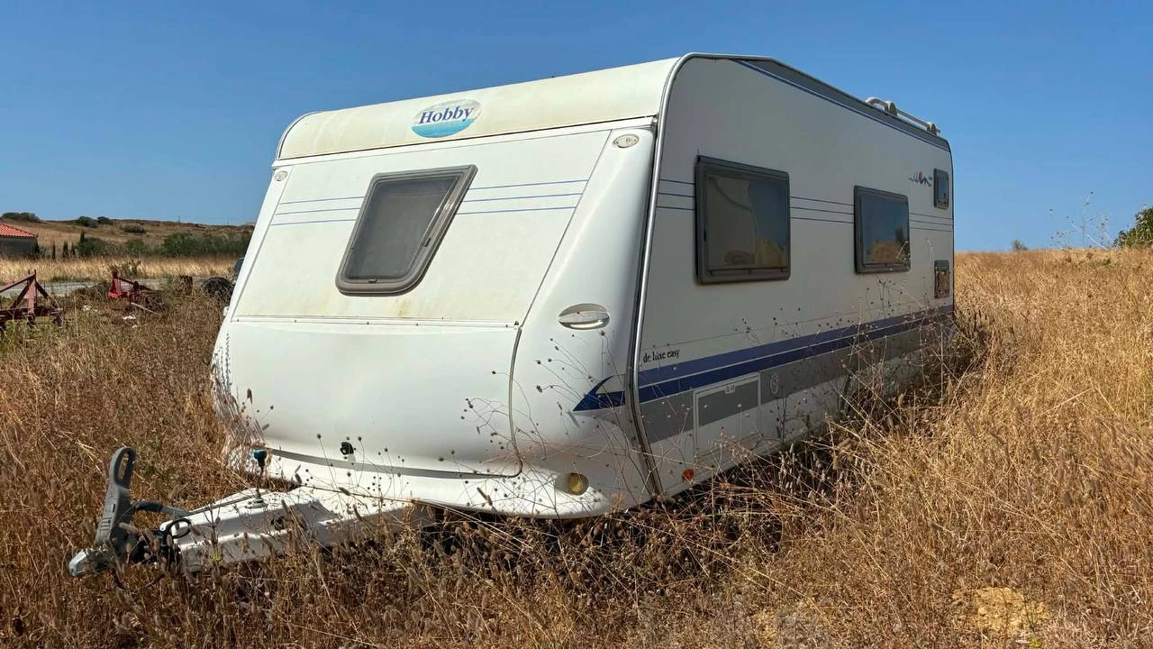 Каравана Hobby De luxe easy 560 kmfe, снимка 5 - Каравани и кемпери - 55910653
