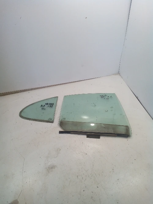 Стъкло странично задно дясно за Рено Меган