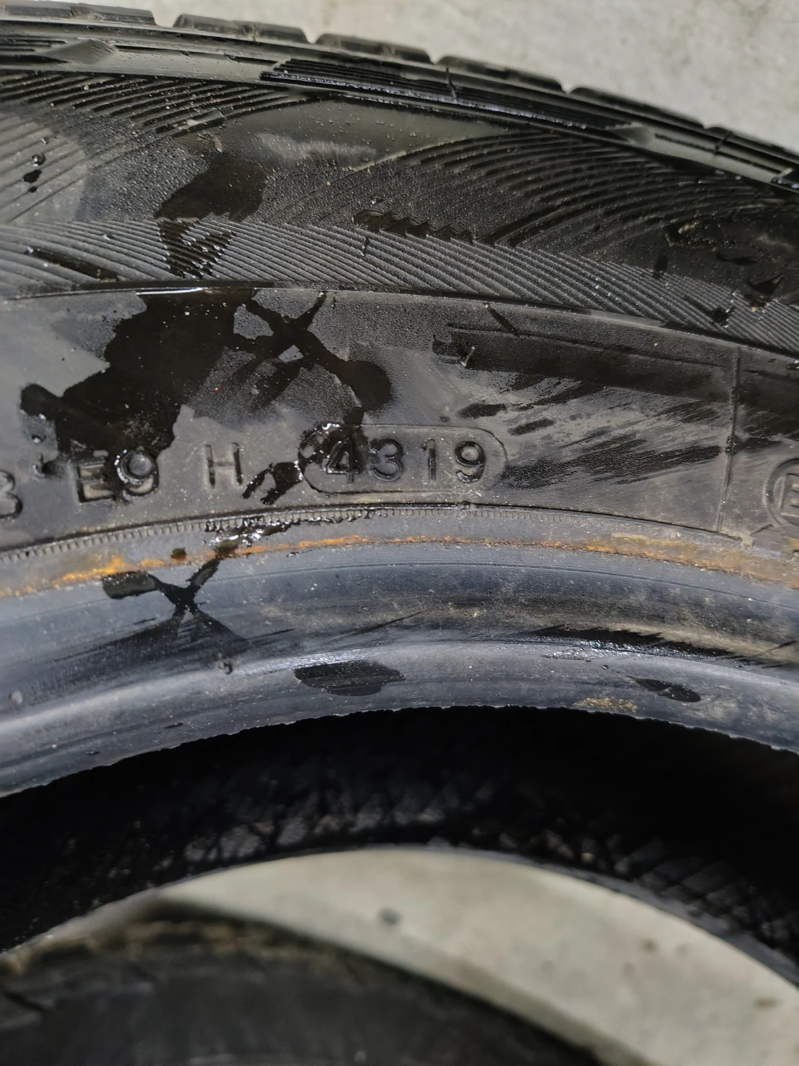 Гуми Зимни 215/75R16, снимка 7 - Гуми и джанти - 54103344