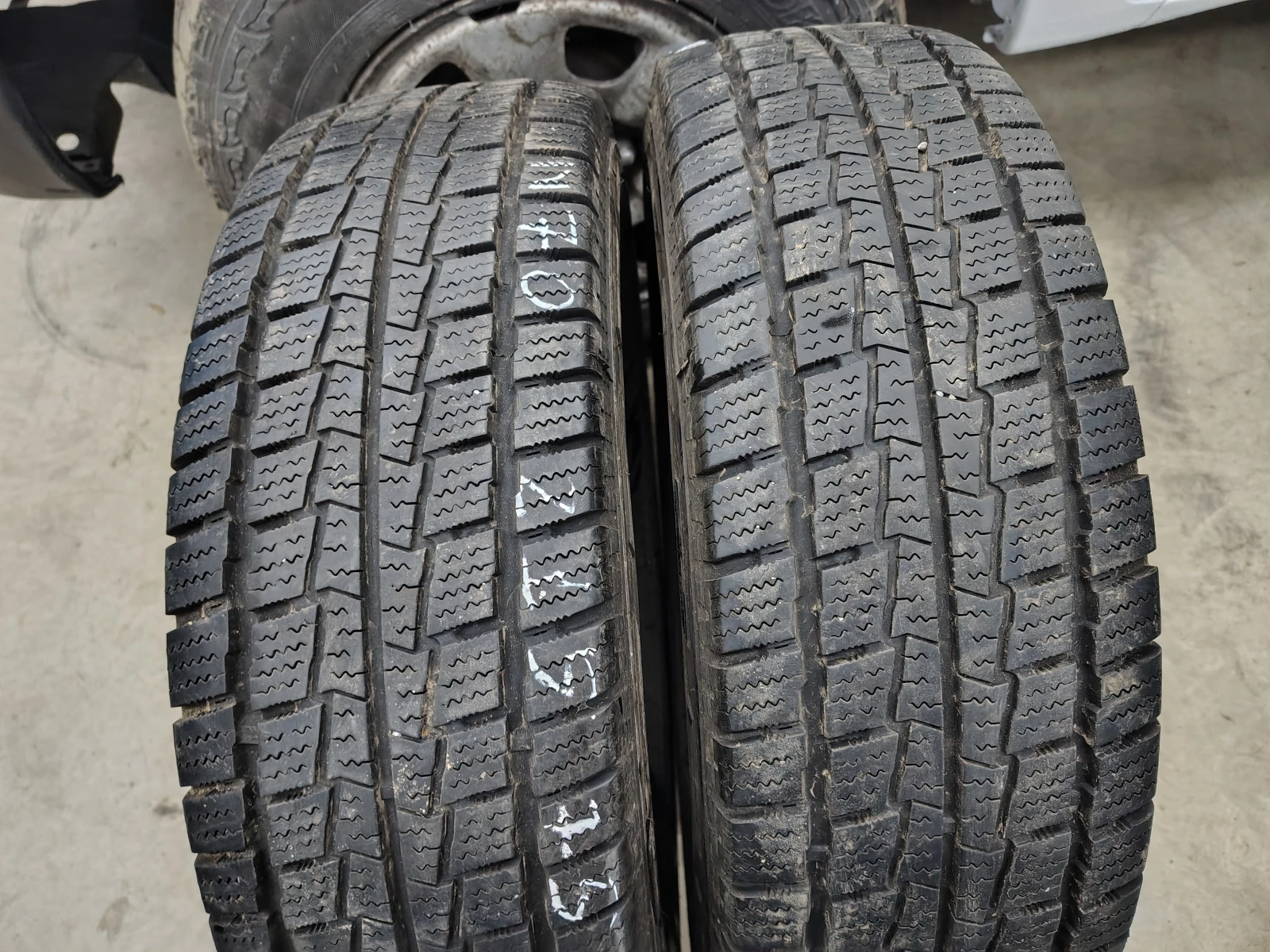 Гуми Зимни 215/75R16