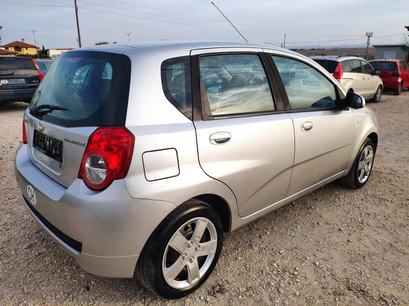 Chevrolet Aveo 1.4I, снимка 6 - Автомобили и джипове - 38580786