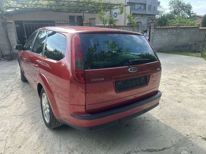 Ford Focus 2.0, снимка 5 - Автомобили и джипове - 47315908