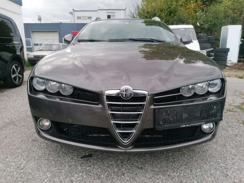 Alfa Romeo 159, снимка 2 - Автомобили и джипове - 47436945