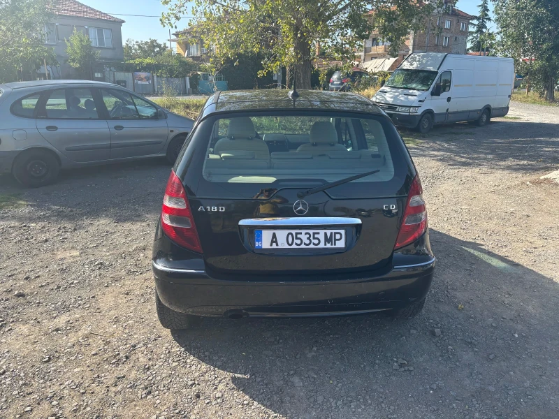 Mercedes-Benz A 180, снимка 2 - Автомобили и джипове - 47464858