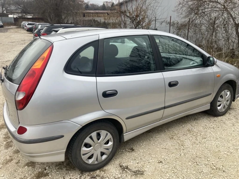 Nissan Almera tino, снимка 4 - Автомобили и джипове - 48238662