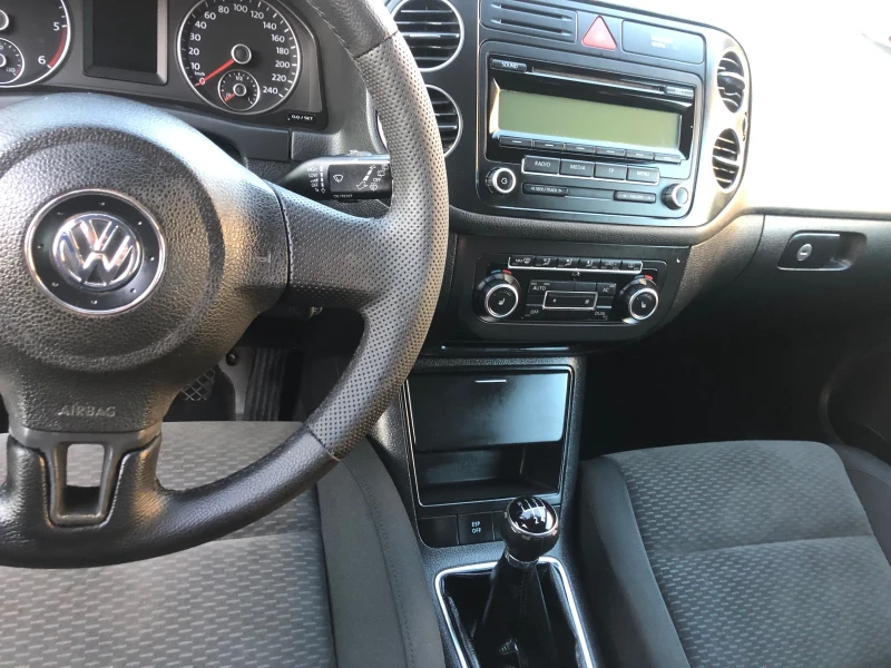 VW Golf Plus 1.6TDI, снимка 8 - Автомобили и джипове - 48632523