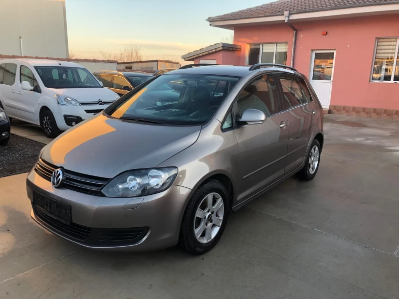 VW Golf Plus 1.6TDI, снимка 2 - Автомобили и джипове - 48632523