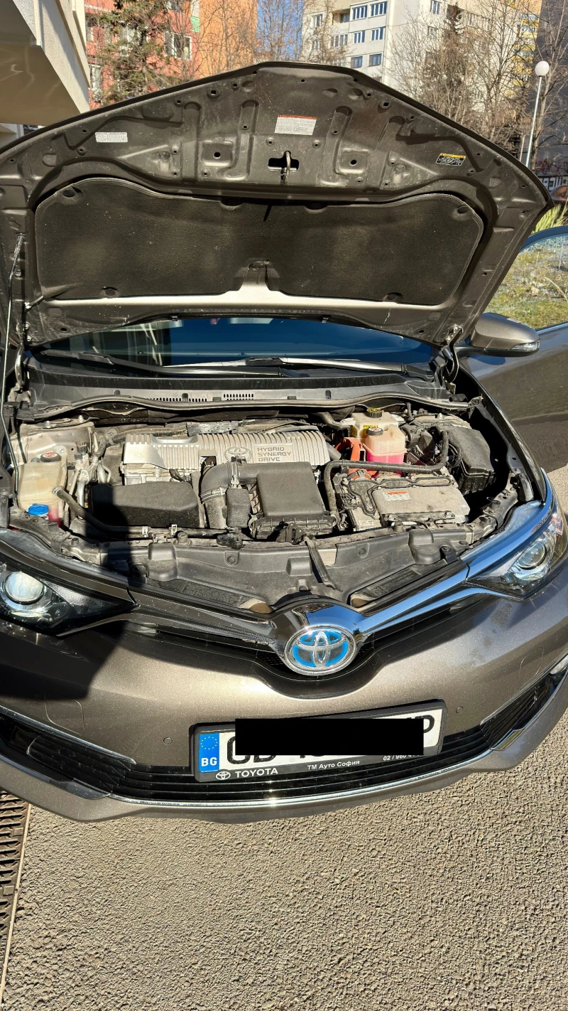 Toyota Auris Touring Sports SOL, снимка 13 - Автомобили и джипове - 49013994