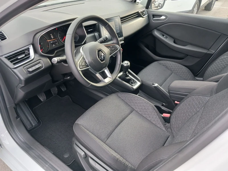 Renault Clio 1.0 Tce/101 кс /15000km, снимка 7 - Автомобили и джипове - 49486134