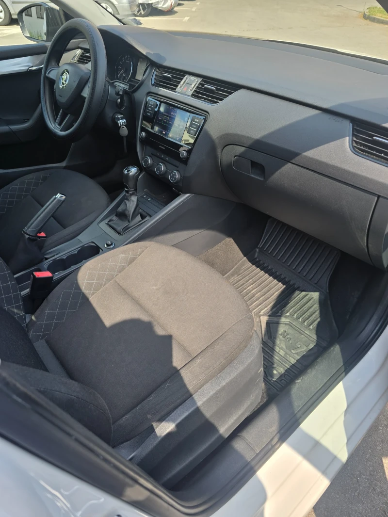 Skoda Octavia TDI Facelift, снимка 10 - Автомобили и джипове - 50767247
