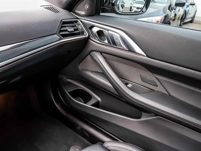 BMW M4 Competition xDrive * CARFAX* * АвтоКредит* , снимка 11 - Автомобили и джипове - 52554064