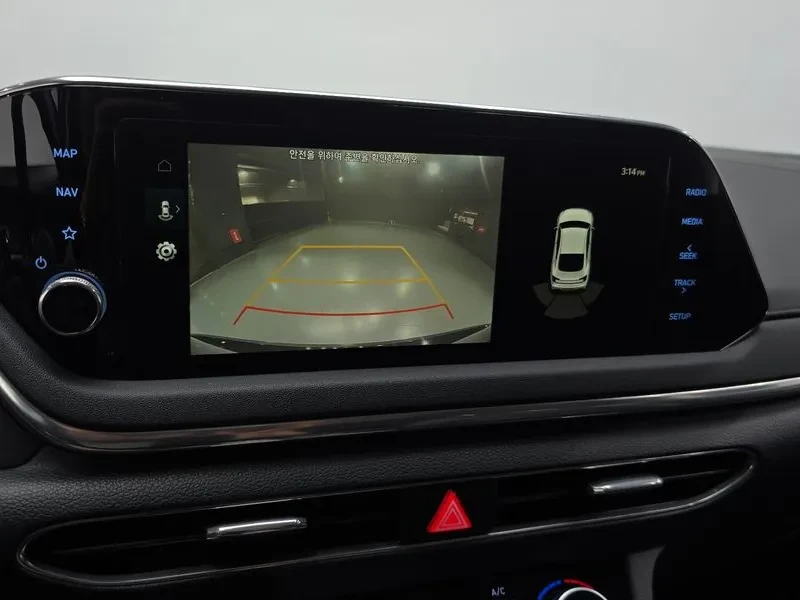 Hyundai Sonata  2.0 Premium, снимка 15 - Автомобили и джипове - 56163608