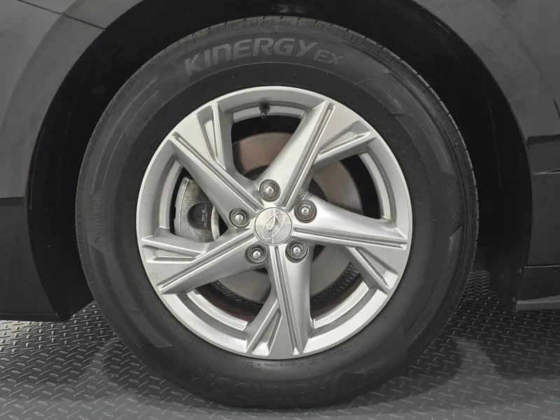 Hyundai Sonata  2.0 Premium, снимка 5 - Автомобили и джипове - 56163608