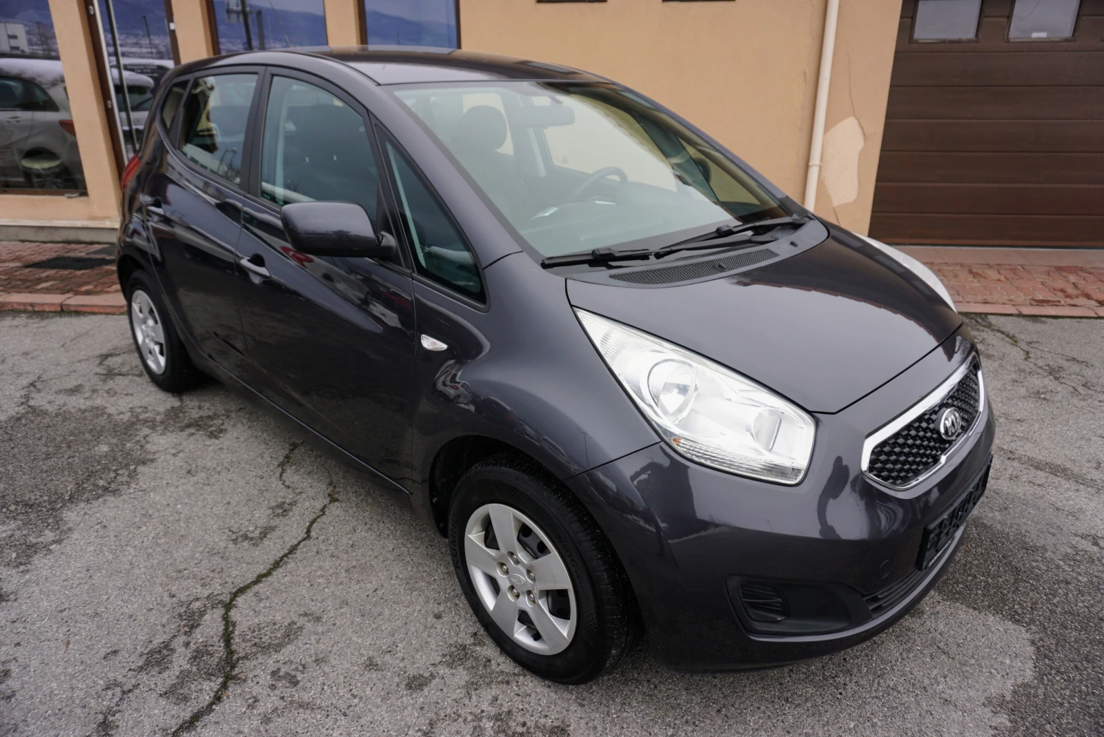 Kia Venga 1.4 CVVT ACTIVE - изображение 2